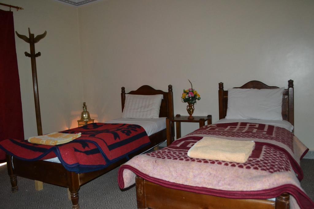 Hotel Almanader Boumalne Habitación foto